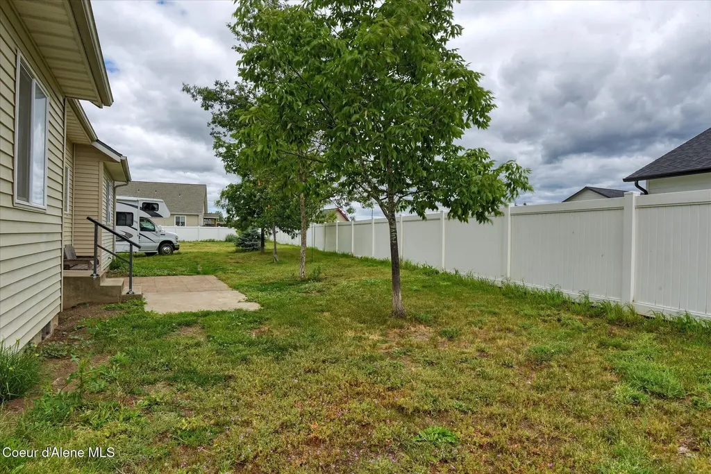 2513 W Timberlake Loop Coeur D'alene ID 83815