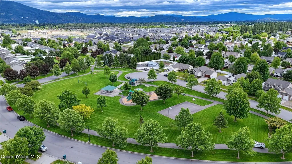 2513 W Timberlake Loop Coeur D'alene ID 83815