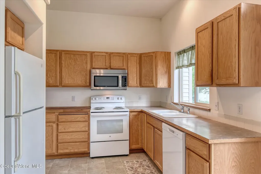 2513 W Timberlake Loop Coeur D'alene ID 83815