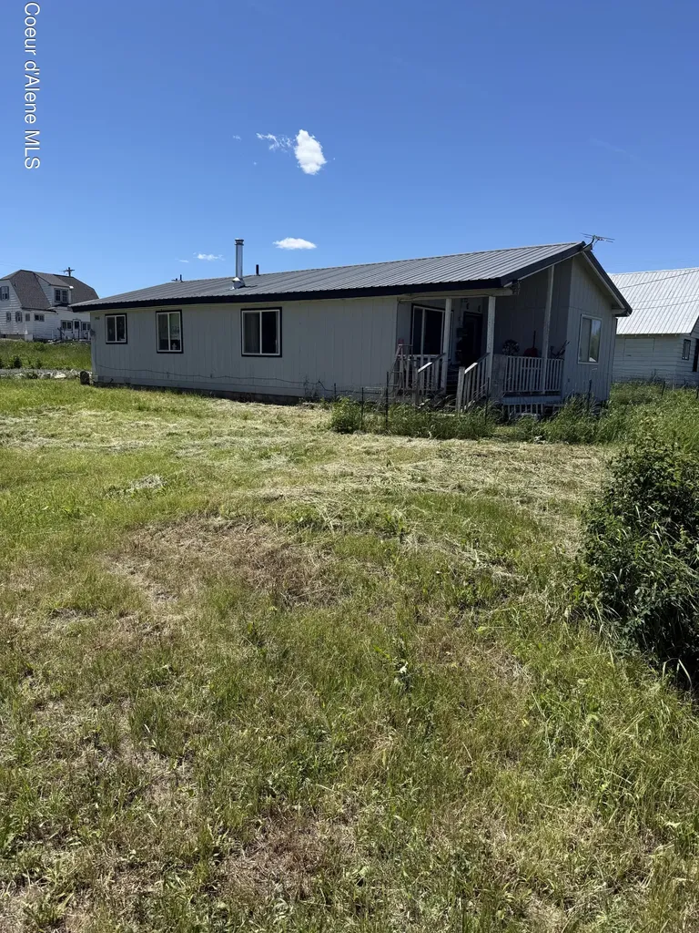 1465 D Street Plummer ID 83851