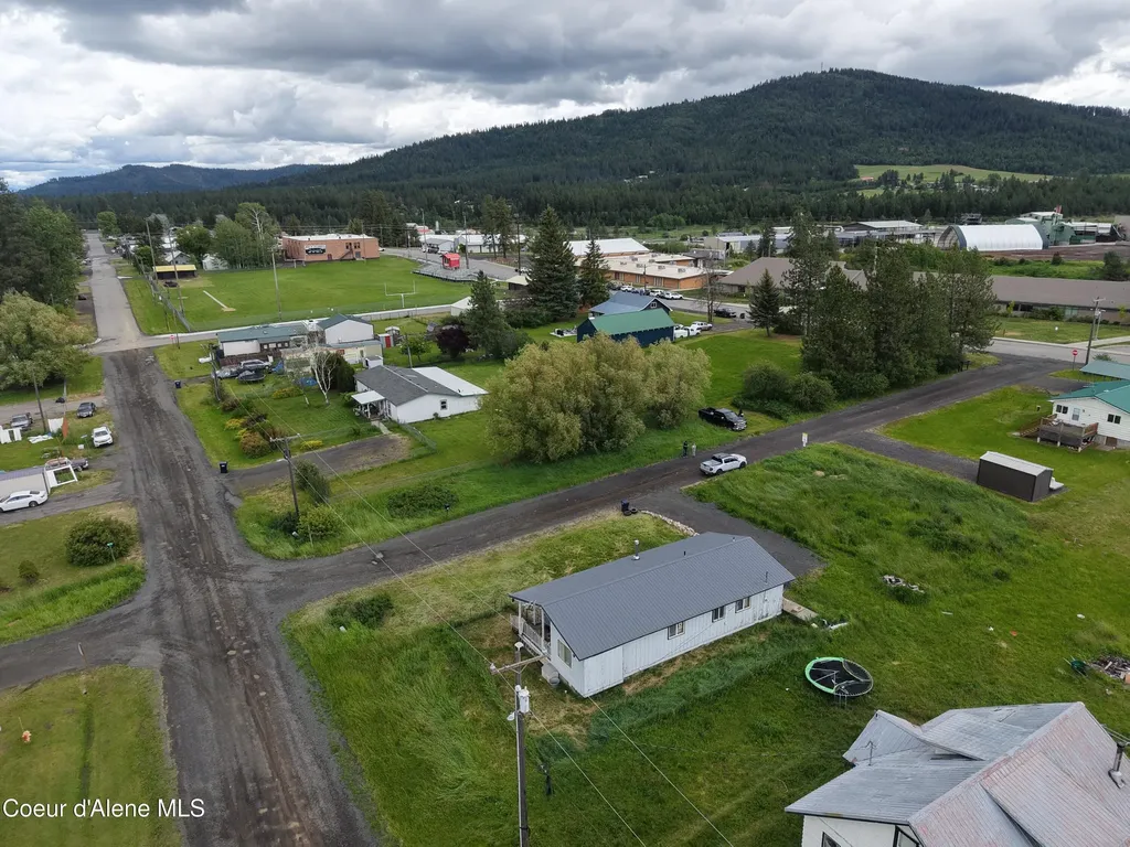 1465 D Street Plummer ID 83851