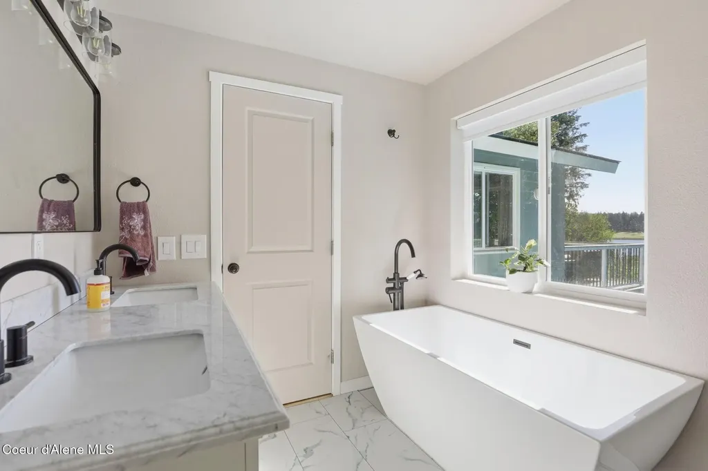 15720 N Ridgeway Lane Hayden ID 83835