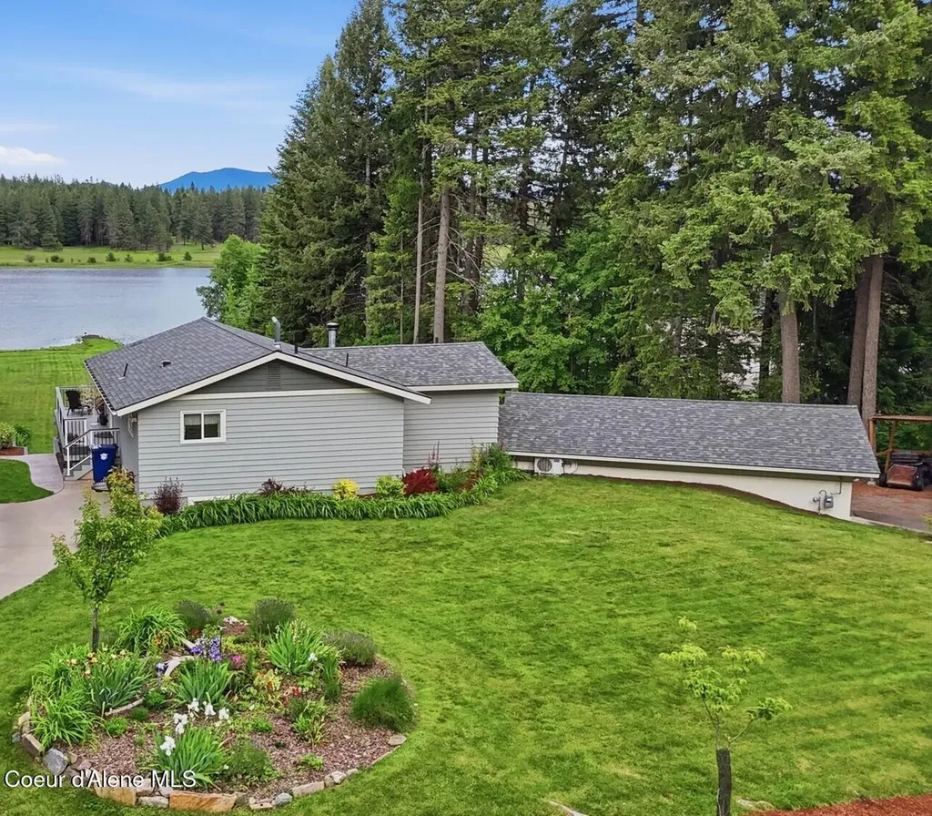 15720 N Ridgeway Lane Hayden ID 83835