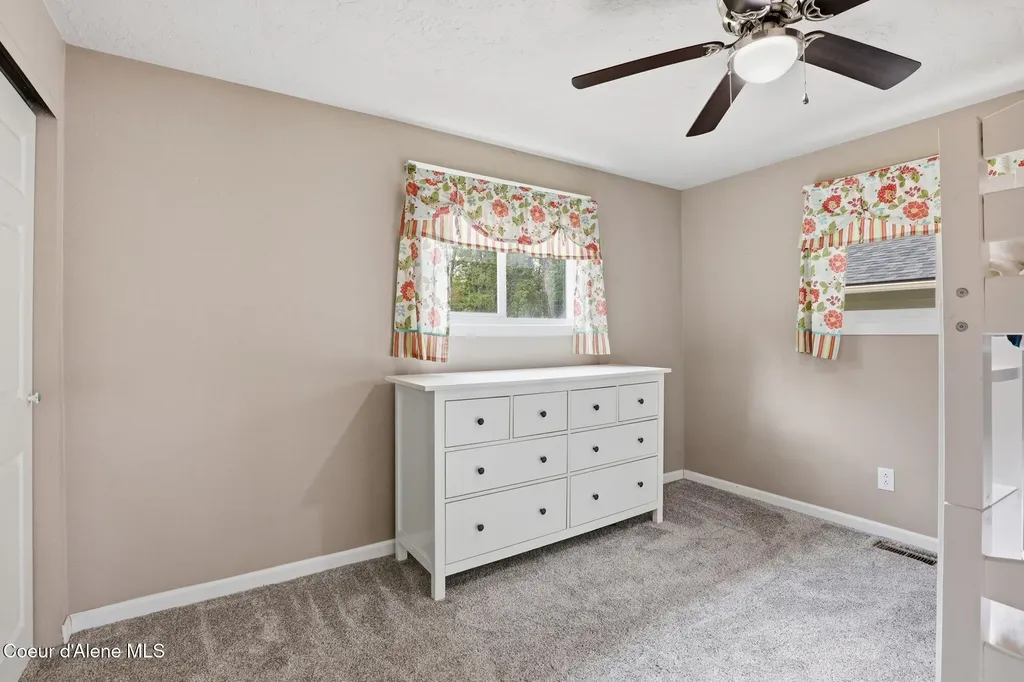 15720 N Ridgeway Lane Hayden ID 83835