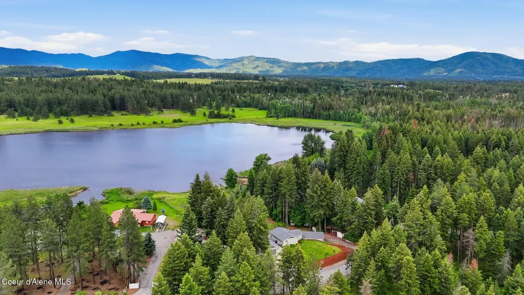 15720 N Ridgeway Lane Hayden ID 83835