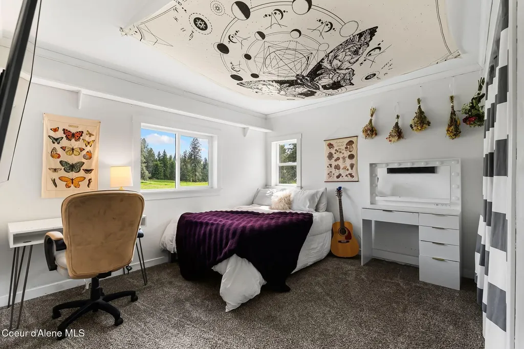 438 Davis Road Sagle ID 83860