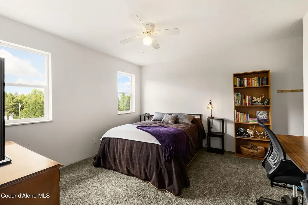 438 Davis Road Sagle ID 83860