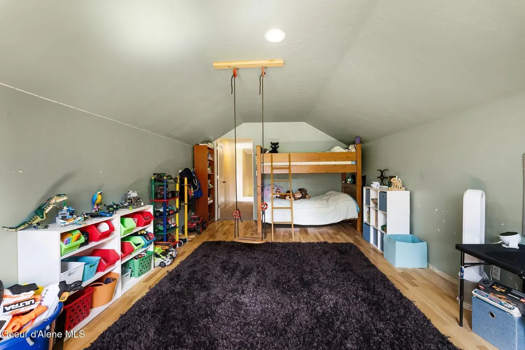 438 Davis Road Sagle ID 83860