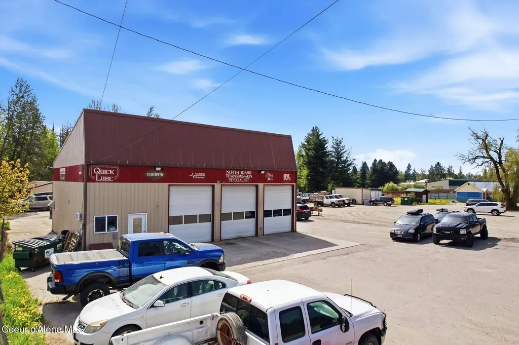 30826 Highway 200 Ponderay ID 83852