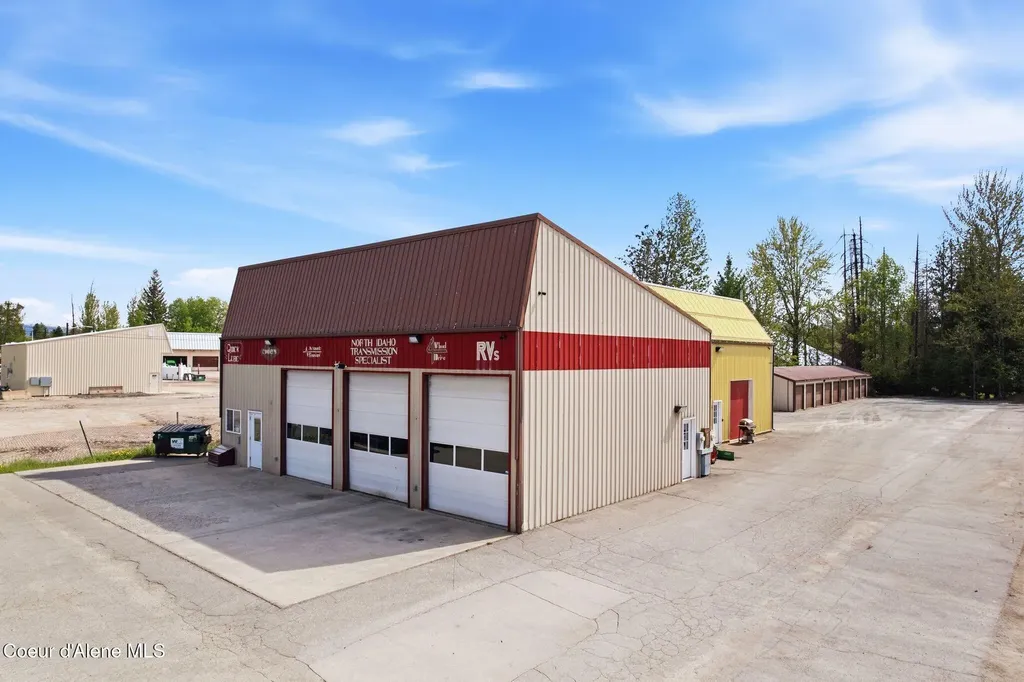 30826 Highway 200 Ponderay ID 83852