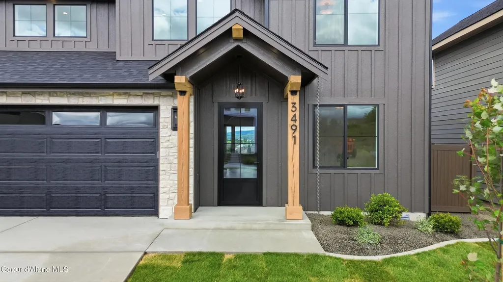 3491 Blaze Lp Post Falls ID 83854
