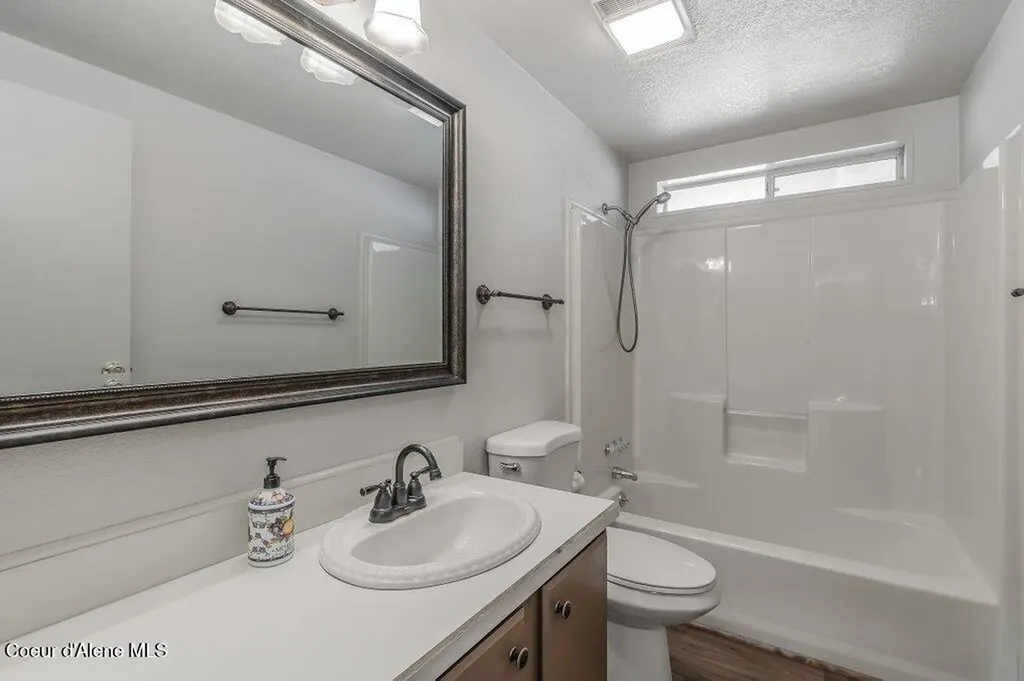 8509 N Sunny Lane Hayden ID 83835