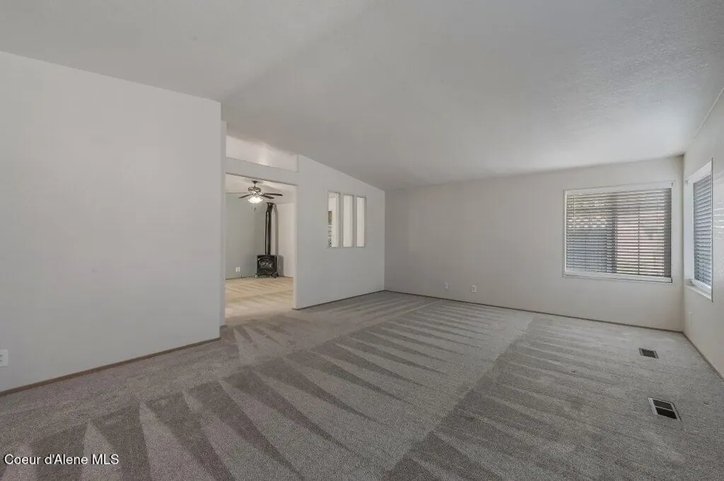 8509 N Sunny Lane Hayden ID 83835