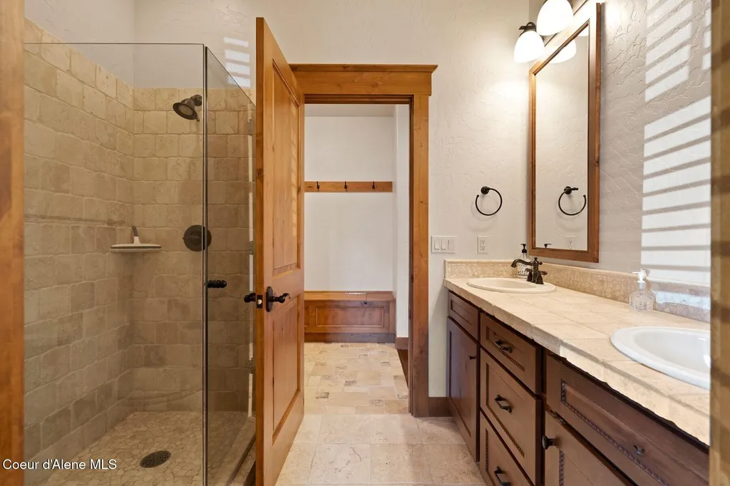 409 N Idaho Club Drive Sandpoint ID 83864