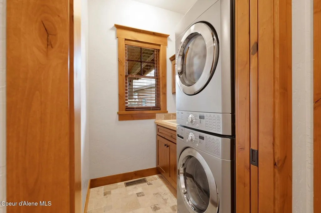 409 N Idaho Club Drive Sandpoint ID 83864