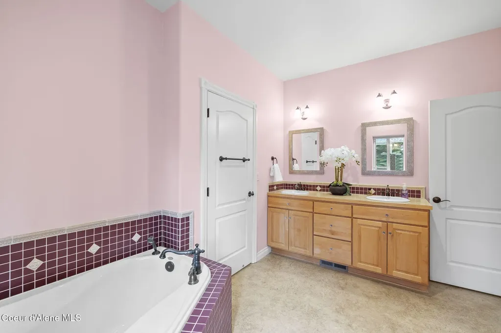 12695 N Bradbury Drive Hayden ID 83835