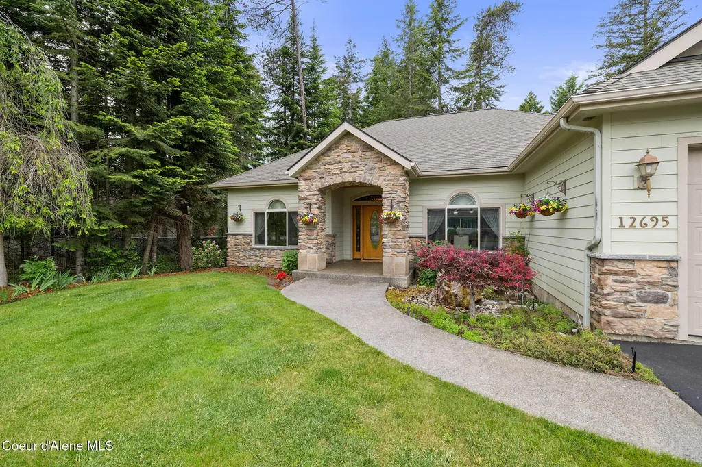 12695 N Bradbury Drive Hayden ID 83835