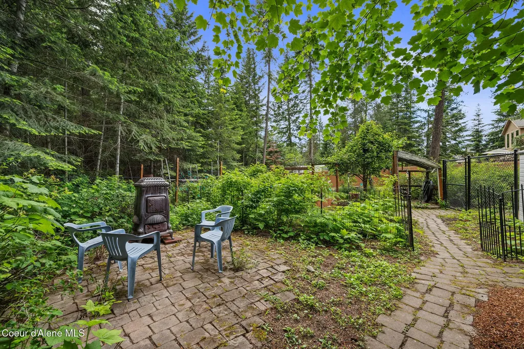 12695 N Bradbury Drive Hayden ID 83835