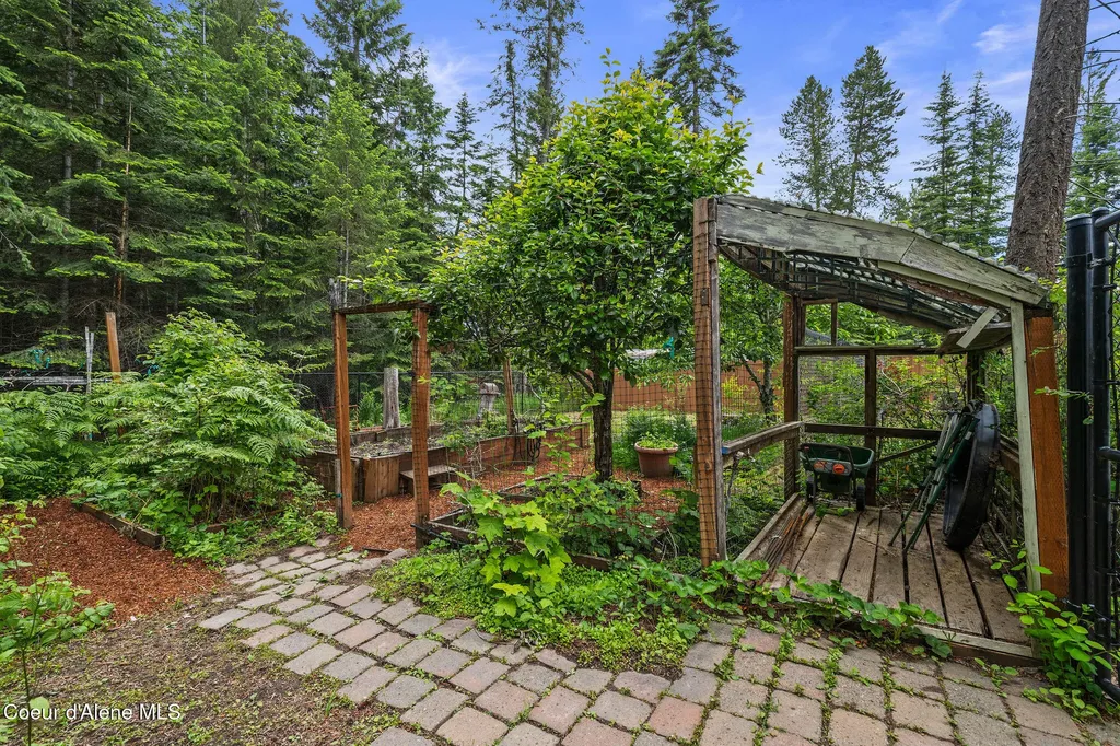 12695 N Bradbury Drive Hayden ID 83835