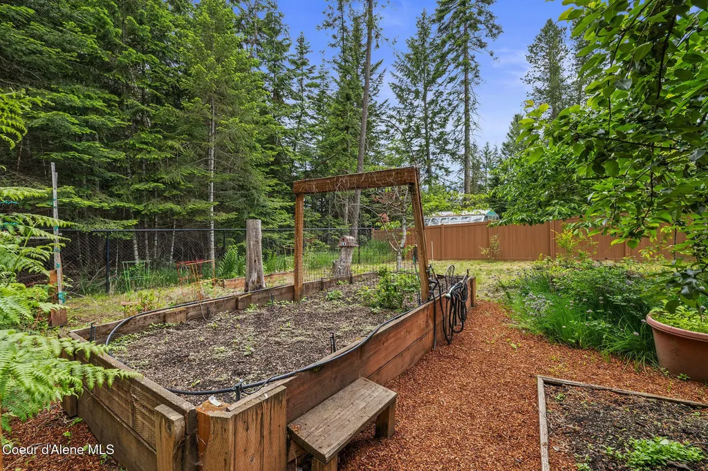 12695 N Bradbury Drive Hayden ID 83835