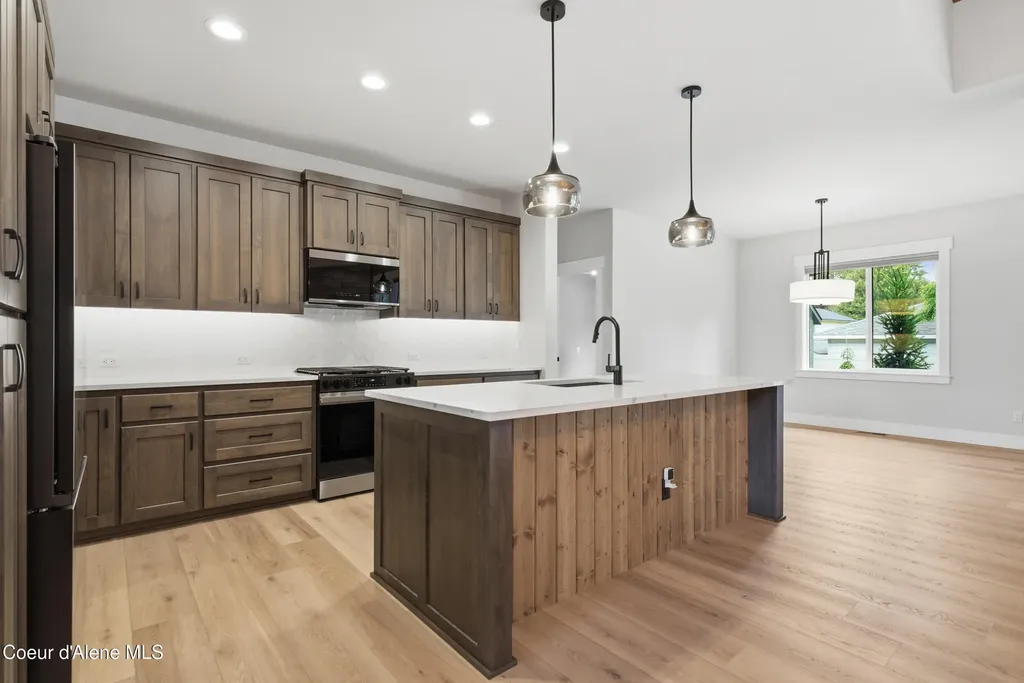 9365 N. Secretariat Lane Hayden ID 83835