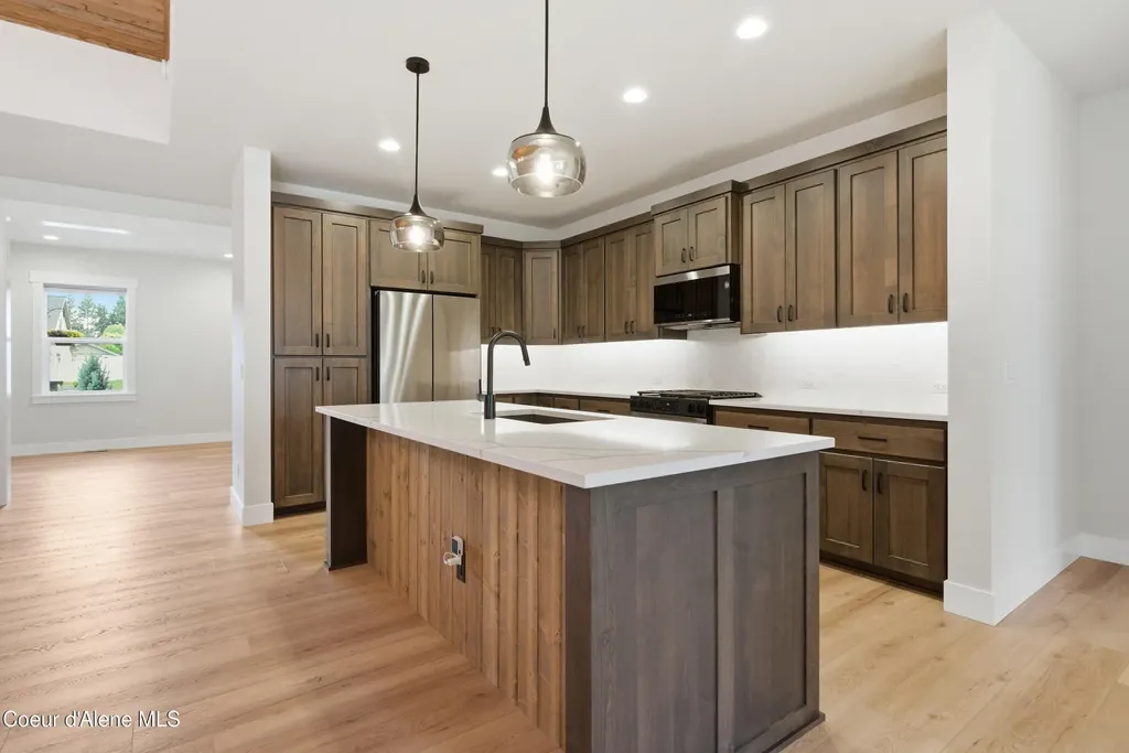 9365 N. Secretariat Lane Hayden ID 83835