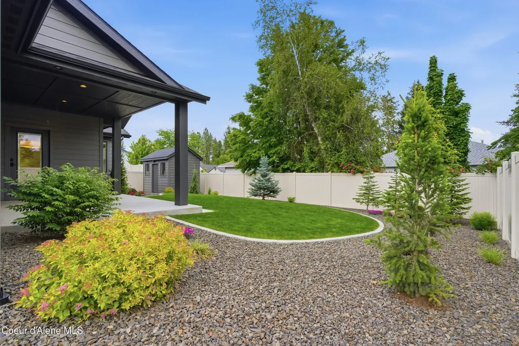 9365 N. Secretariat Lane Hayden ID 83835