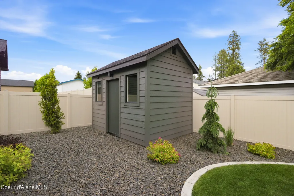 9365 N. Secretariat Lane Hayden ID 83835