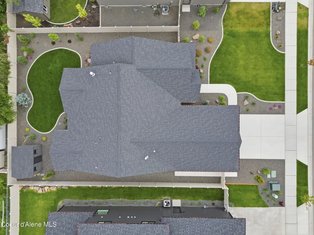 9365 N. Secretariat Lane Hayden ID 83835