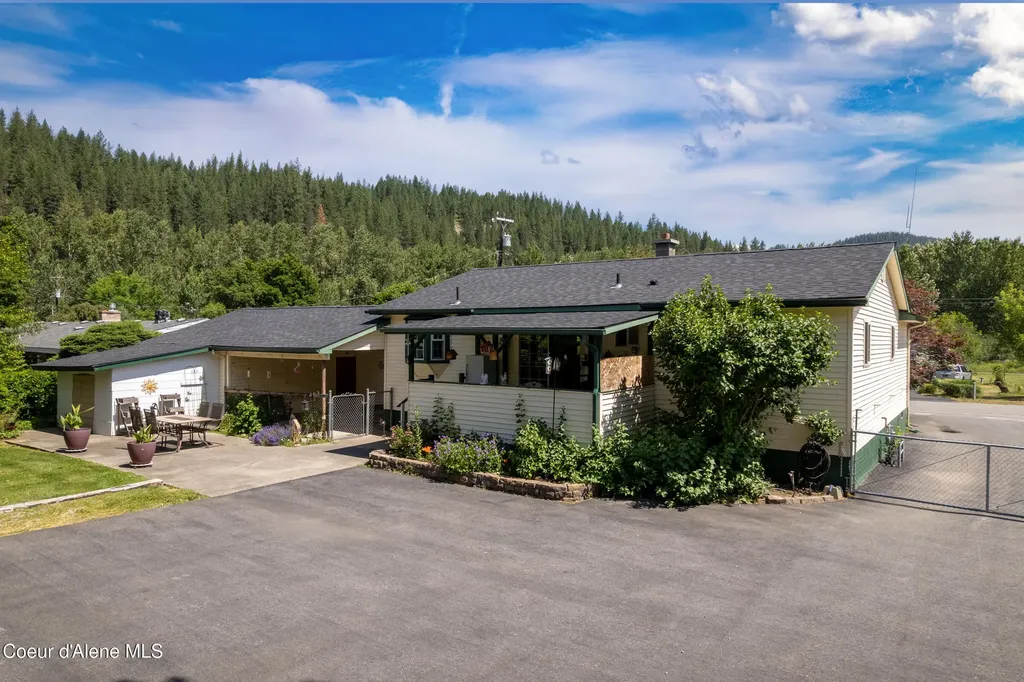 505 Coeur D Alene Avenue Pinehurst ID 83850