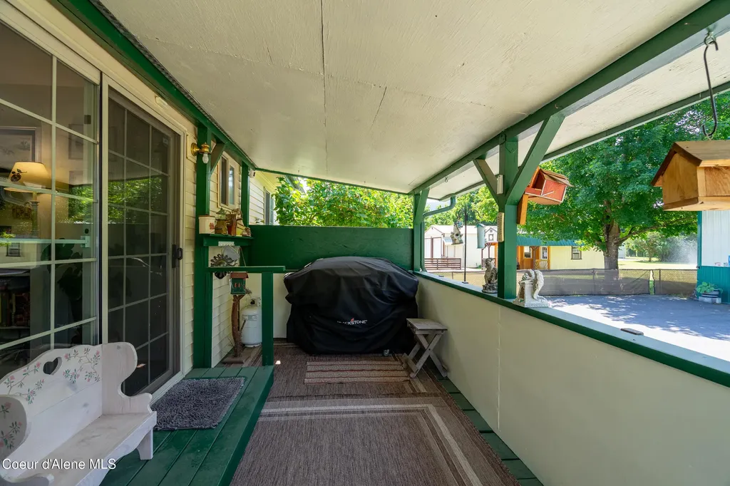 505 Coeur D Alene Avenue Pinehurst ID 83850