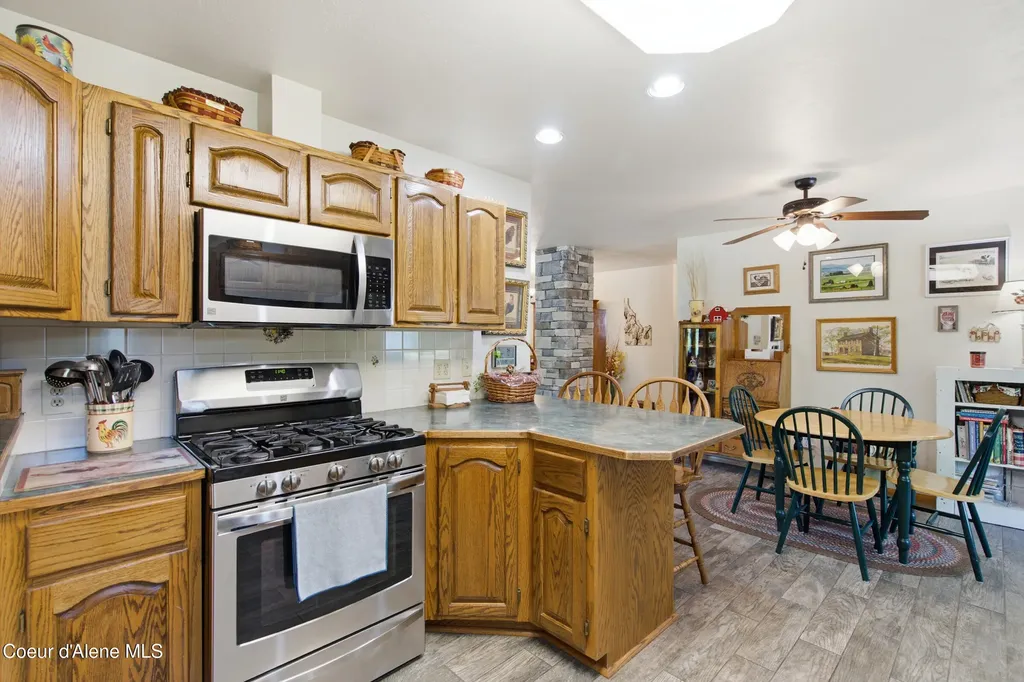 505 Coeur D Alene Avenue Pinehurst ID 83850