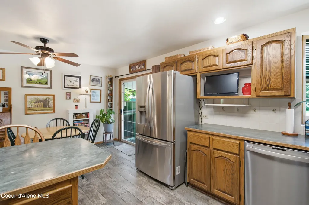 505 Coeur D Alene Avenue Pinehurst ID 83850