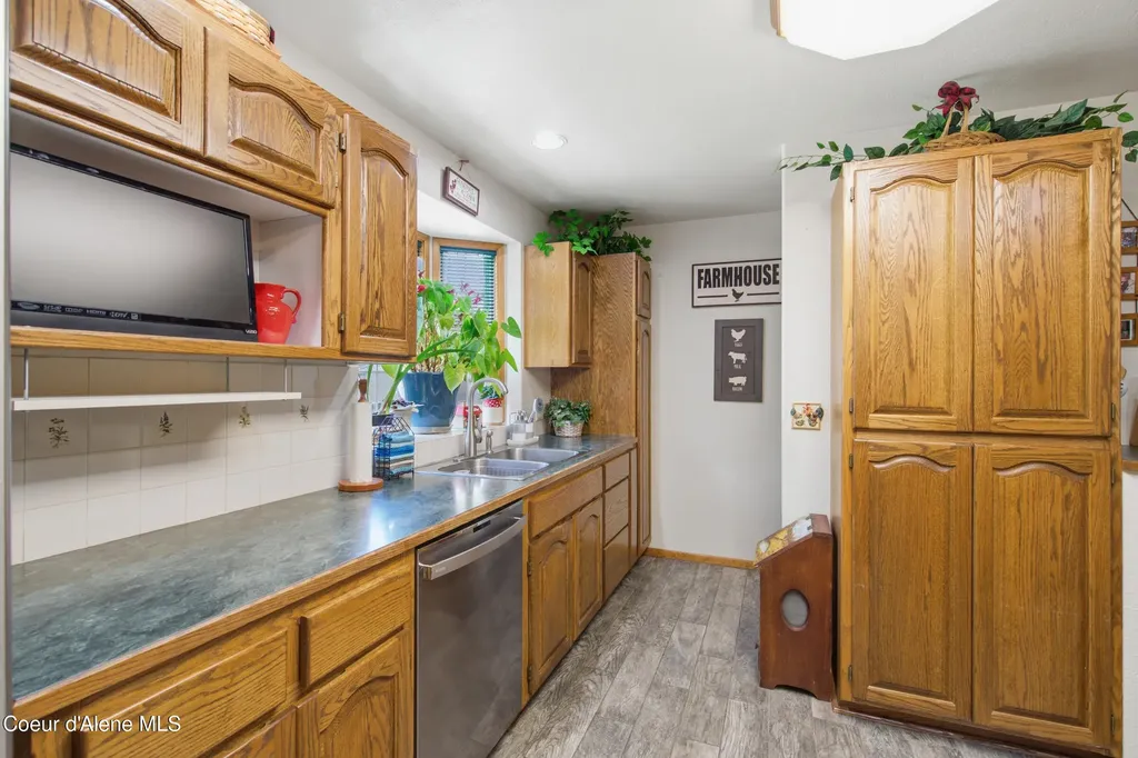 505 Coeur D Alene Avenue Pinehurst ID 83850