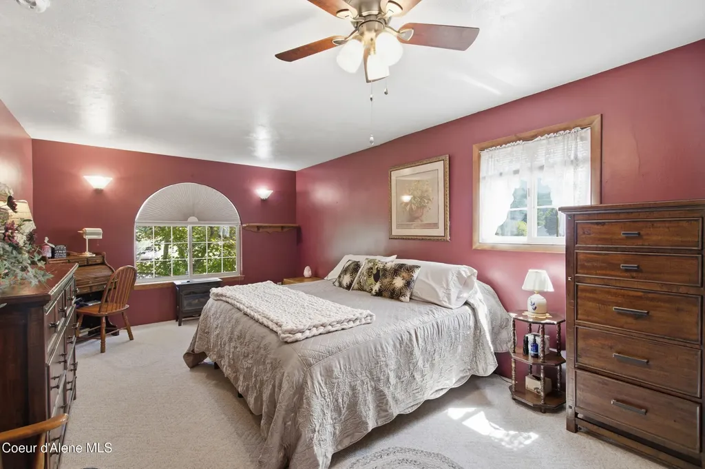 505 Coeur D Alene Avenue Pinehurst ID 83850