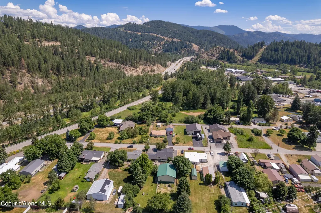 505 Coeur D Alene Avenue Pinehurst ID 83850