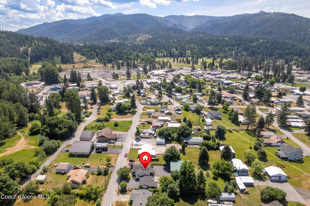 505 Coeur D Alene Avenue Pinehurst ID 83850