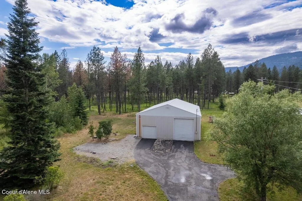 16907 N Trails End Road Rathdrum ID 83858