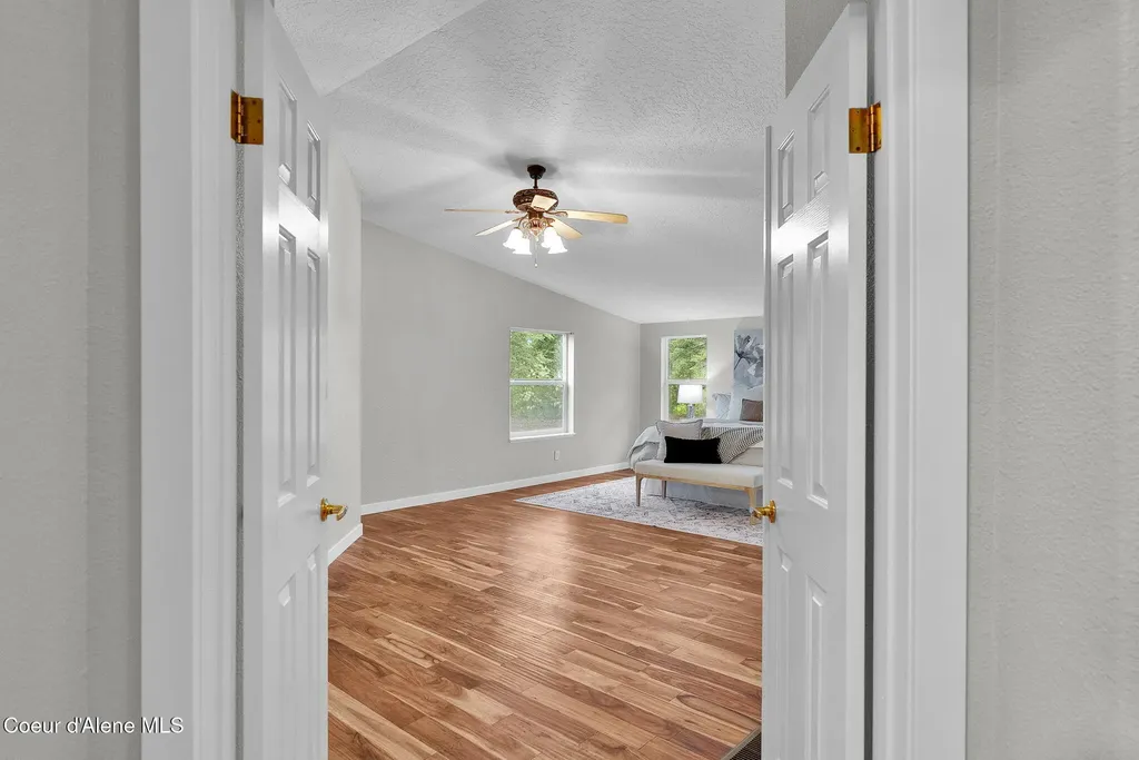 32988 N 10th Avenue Spirit Lake ID 83869