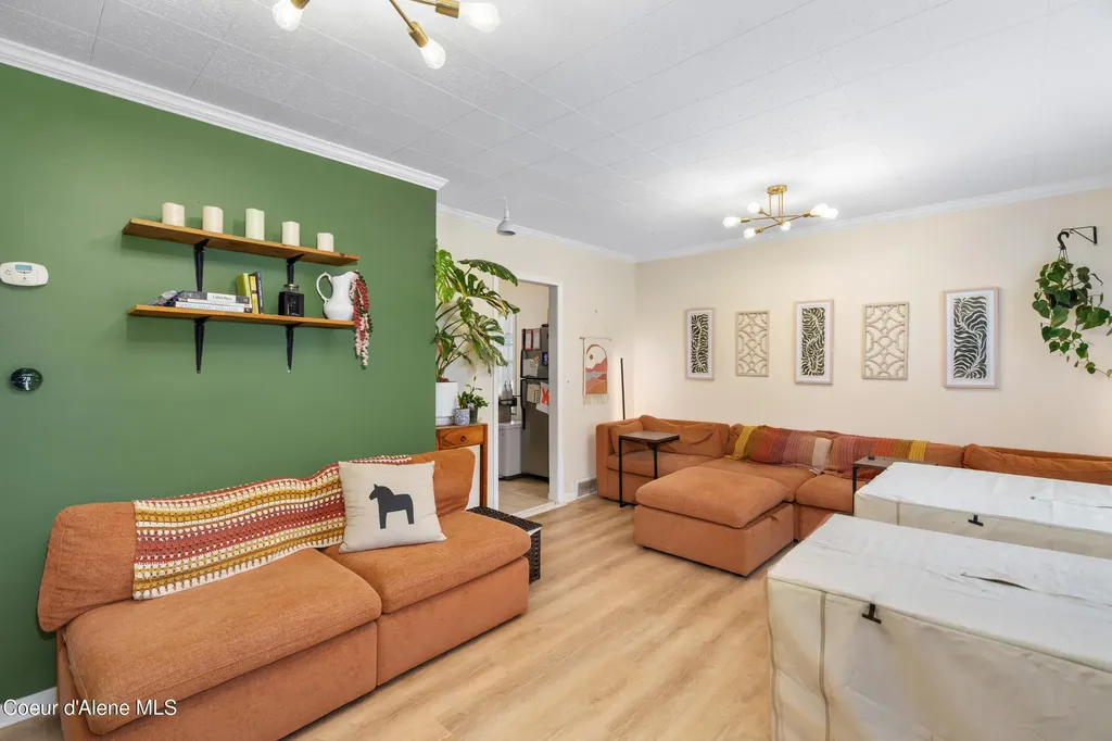 6758 El Paso Street Bonners Ferry ID 83805