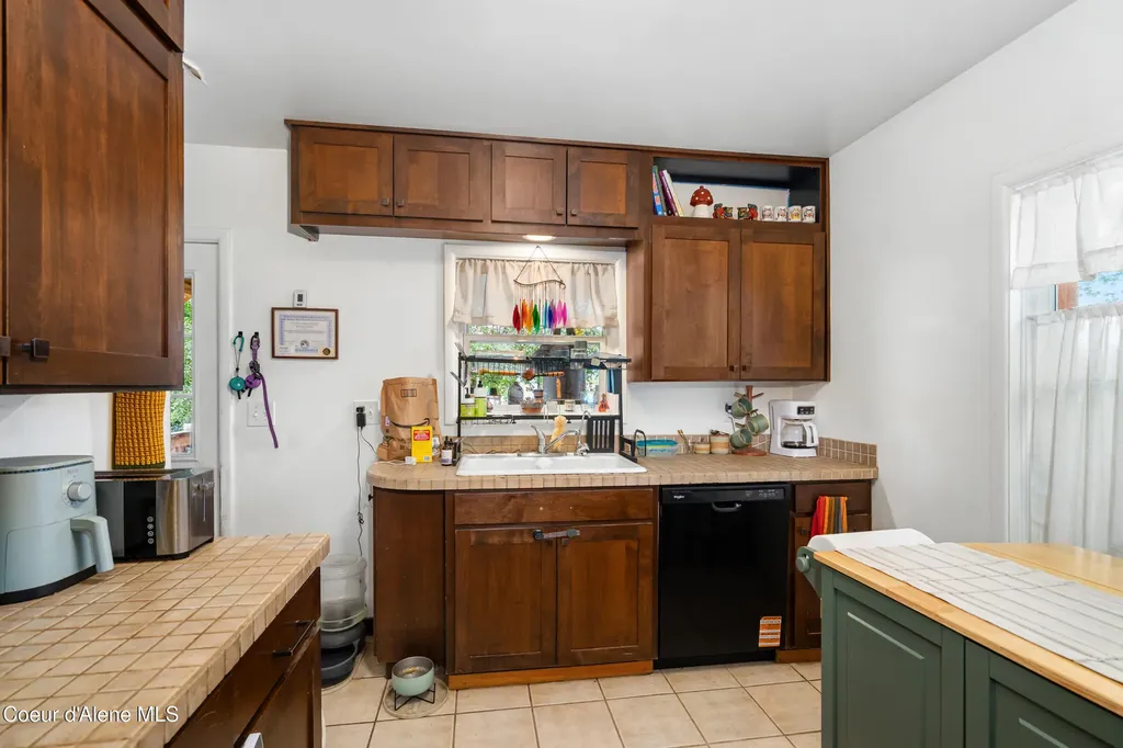 6758 El Paso Street Bonners Ferry ID 83805