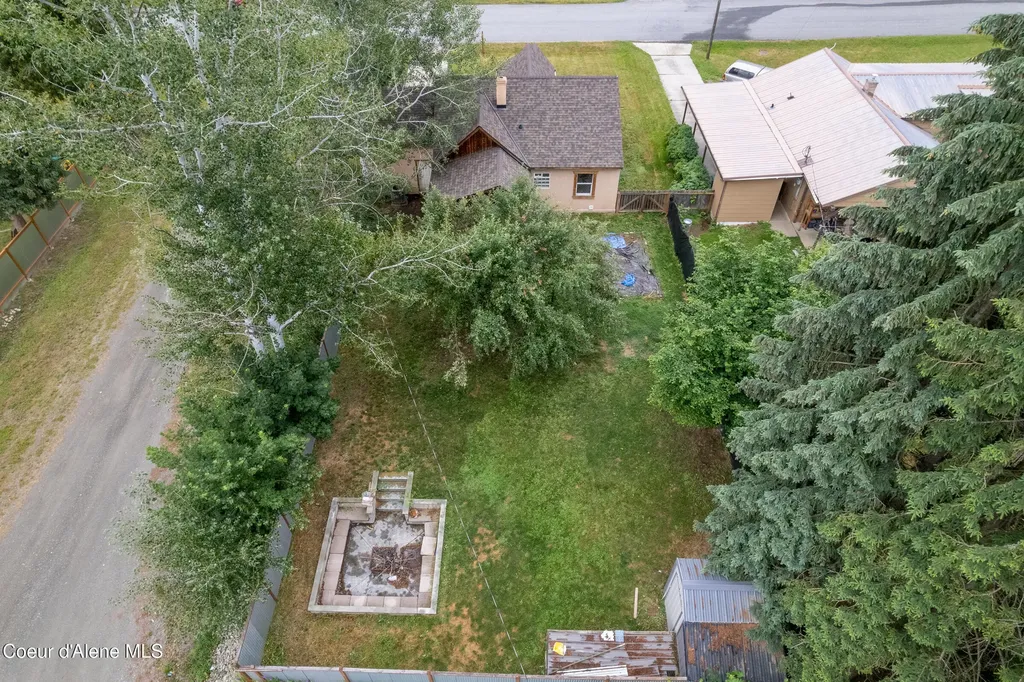 6758 El Paso Street Bonners Ferry ID 83805