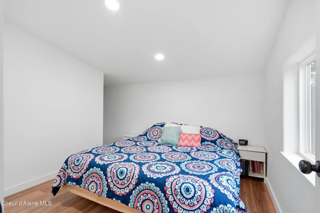 67 Loggers Lane Sagle ID 83860