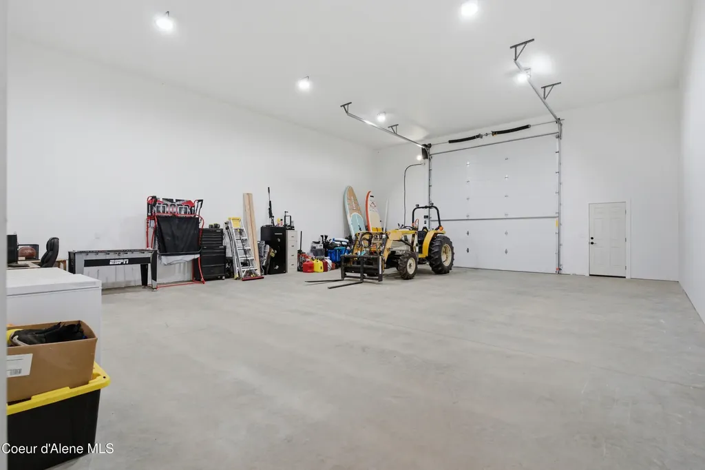 67 Loggers Lane Sagle ID 83860