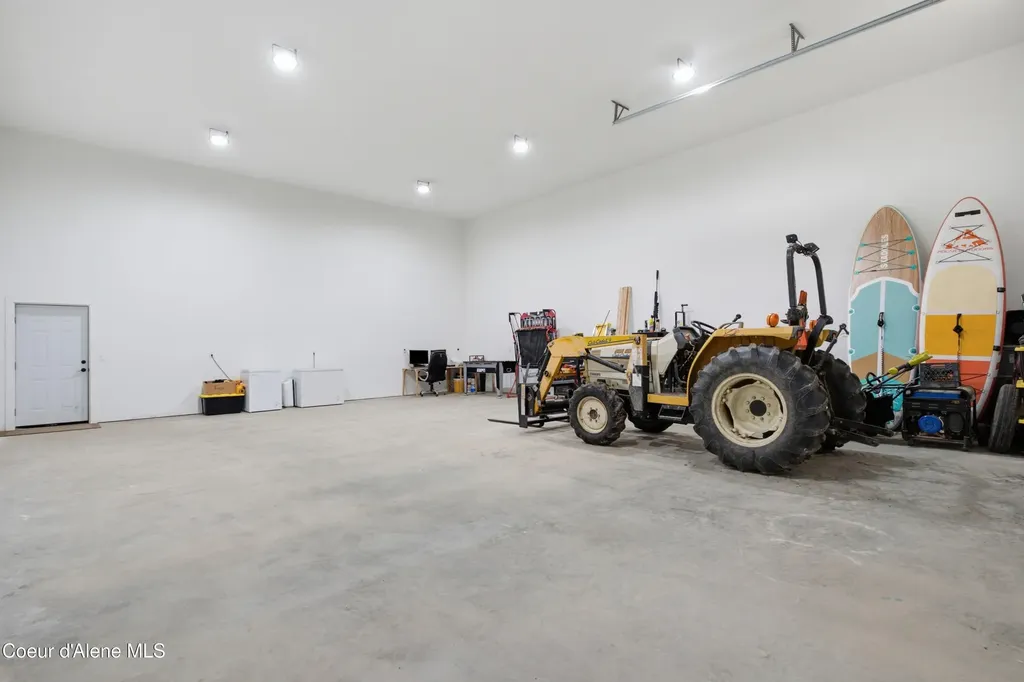 67 Loggers Lane Sagle ID 83860