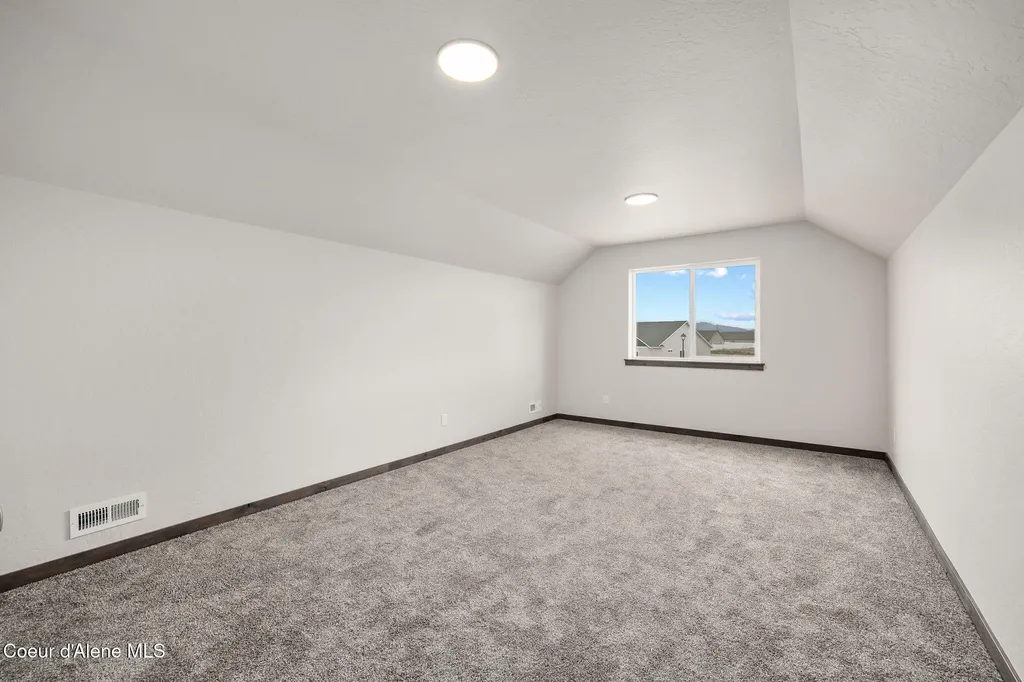 11992 N Lennon Lane Rathdrum ID 83858