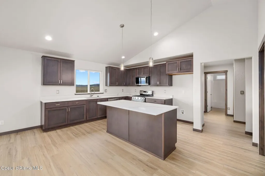 11992 N Lennon Lane Rathdrum ID 83858