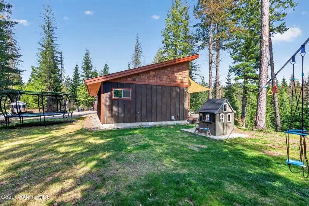 140 Astilbe Lane Sagle ID 83860