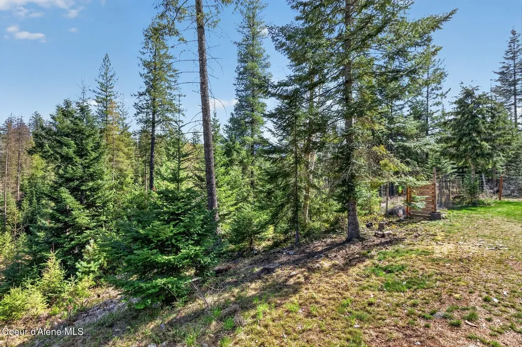 140 Astilbe Lane Sagle ID 83860