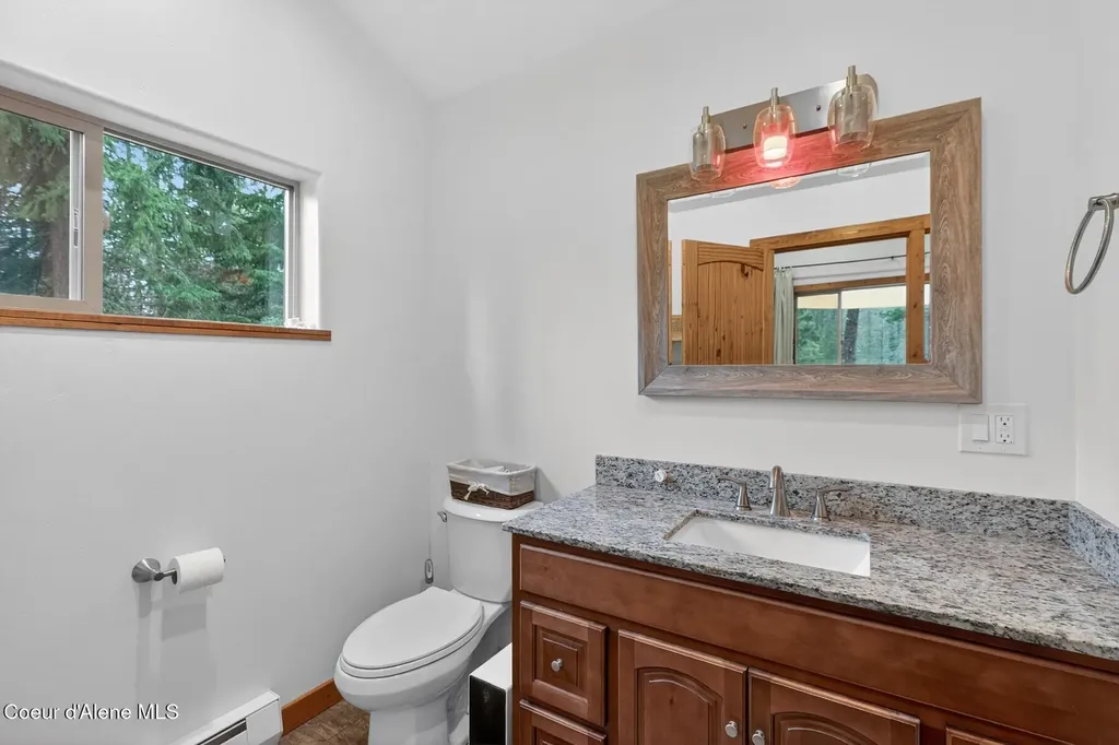 140 Astilbe Lane Sagle ID 83860